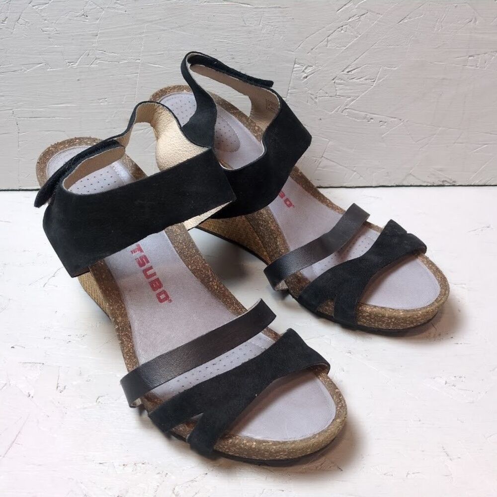 Tsubo Shoes Sandals Sz 9 /40 EUNilanti Black Suede Wedge Adjustable Back